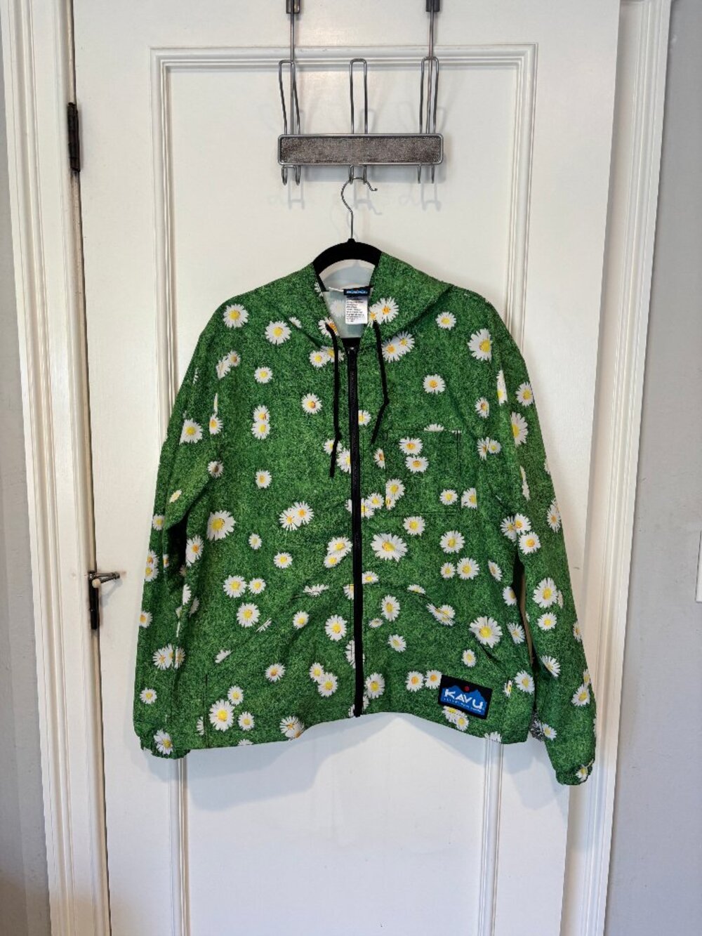 Kavu Daisy Windbreaker (L)